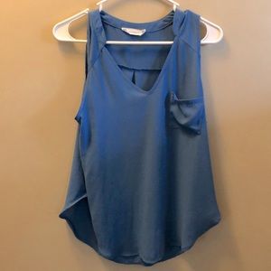 Sleeveless blouse